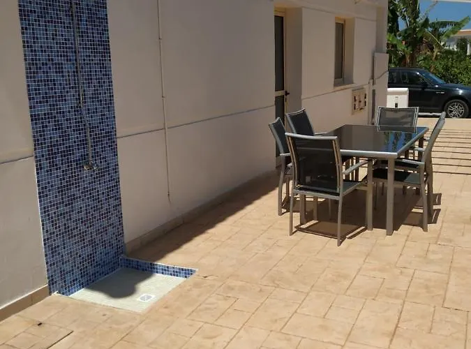 Kapparisvilla Vila Paralimni