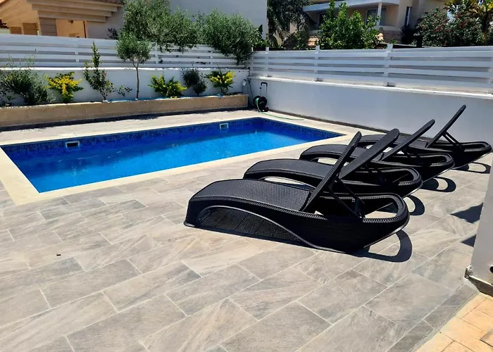 Kapparisvilla Villa Paralimni